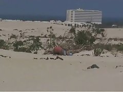 Sarah jay yêu màu đen tinh ranh