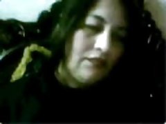 cô gái sexy có vui vẻ với anh chàng da đen