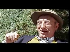 uốn cong hơn bạn trai 2